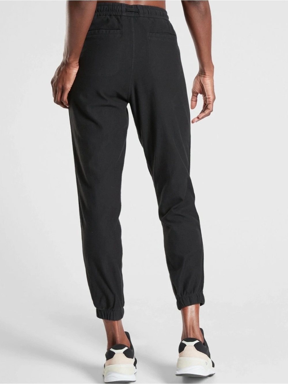 Athleta Farallon Jogger Black Drawstring Jogger Pants
Size 6 - Picture 8 of 8